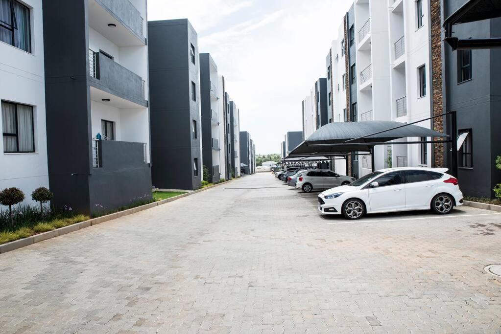 The Ellipse Palazzo Apartment Midrand Zewnętrze zdjęcie