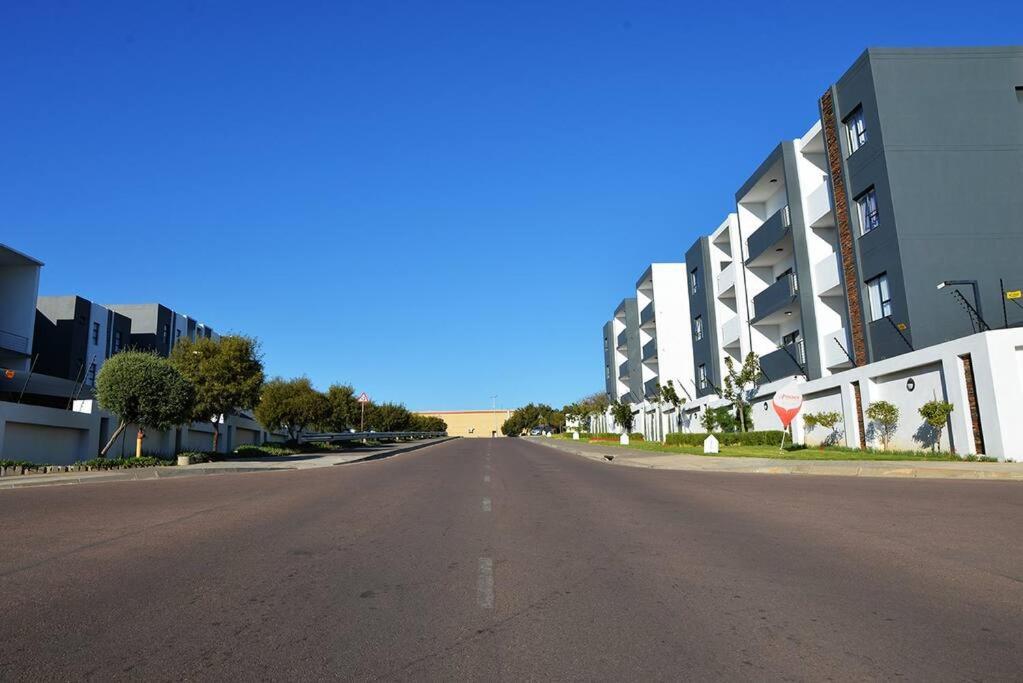 The Ellipse Palazzo Apartment Midrand Zewnętrze zdjęcie